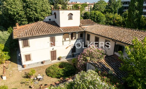 Villa in Isolotto, Florence, Italy 1