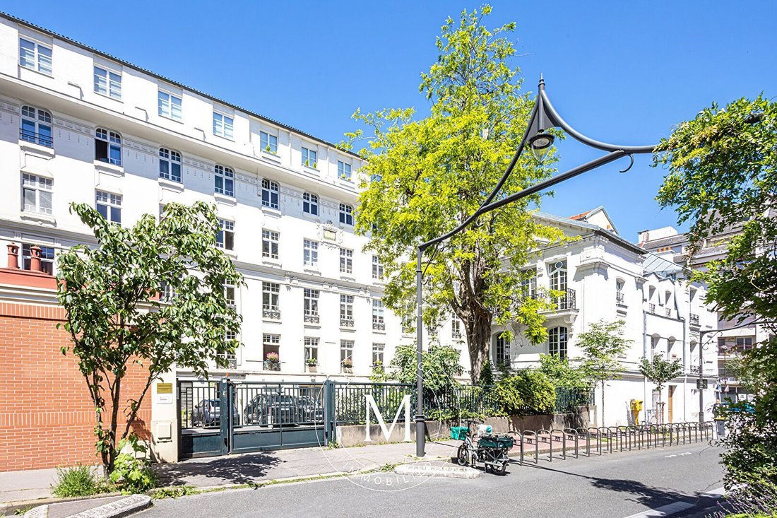 Apartment in Montrouge, Ile-de-France, France 2 - 18472945