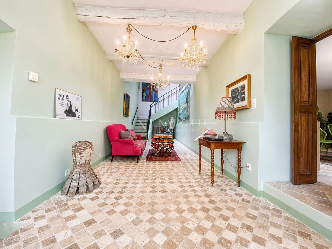 House in Cabrières-d'Avignon, Provence-Alpes-Côte d'Azur, France 2 - 18472873