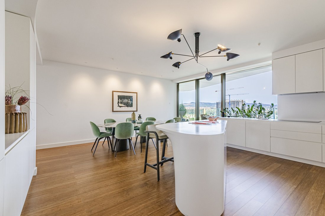 Apartment in Ciutat Vella, Barcelona, Spain 3 - 18472967