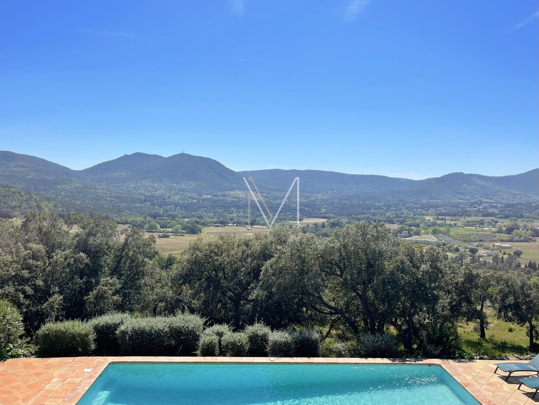 Estate in Le Plan-de-la-Tour, Provence-Alpes-Côte d'Azur, France 4 - 17631991