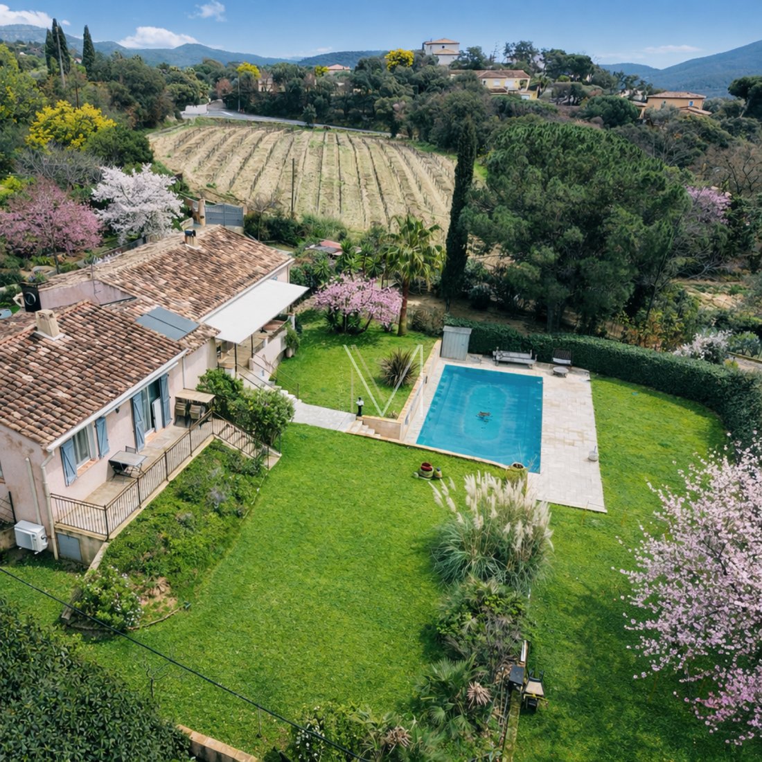 House in Le Plan-de-la-Tour, Provence-Alpes-Côte d'Azur, France 1 - 16821019