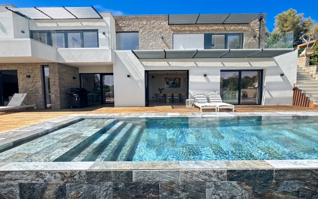 Villa in Ecarts, Roquebrune-sur-Argens, France 3 - 18348085