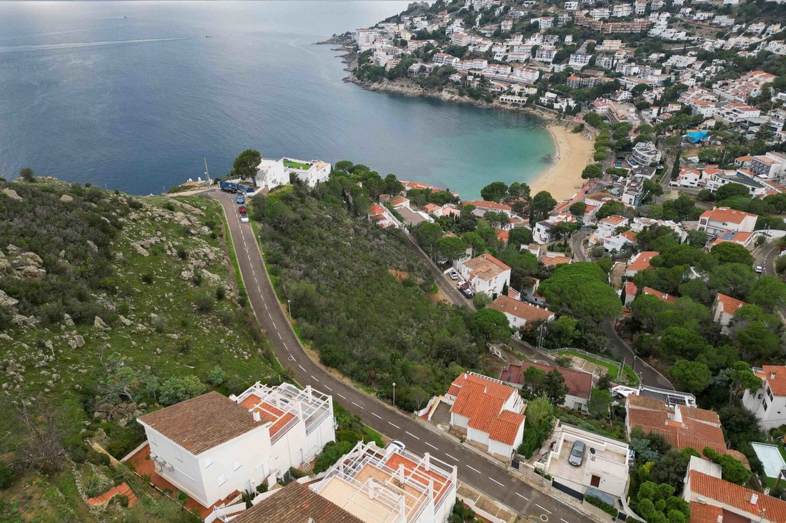 Land in Roses, Catalonia, Spain 2 - 18472750