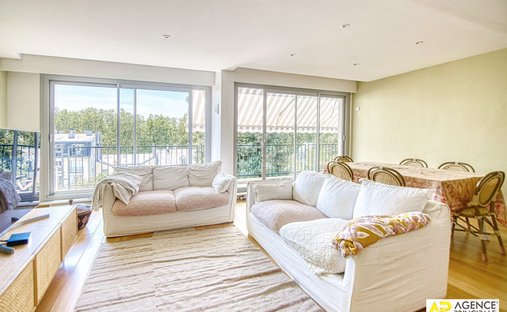 Apartment in Domaine National du Château, Versailles, France 1