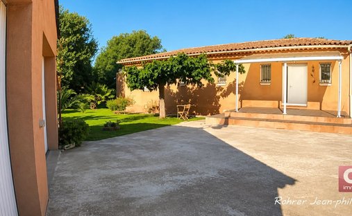 Maison à Sud, Le Luc, France 1