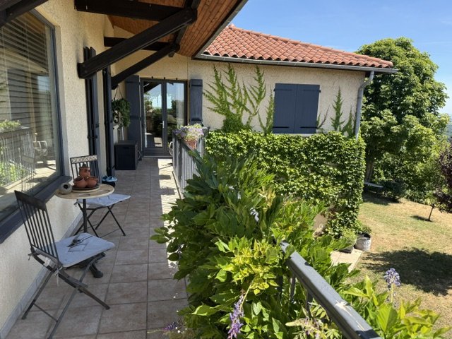 Villa in Moire, Auvergne-Rhône-Alpes, France 2 - 18472951