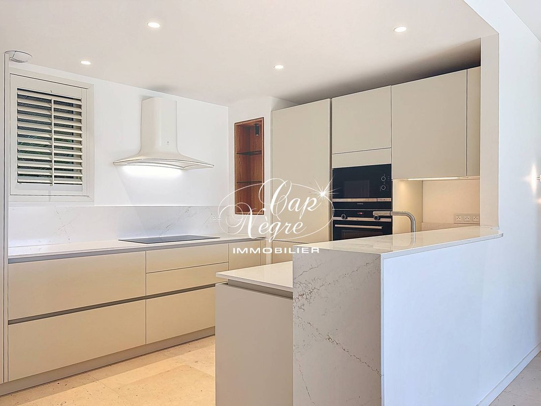 Apartment in Rayol-Canadel-sur-Mer, Provence-Alpes-Côte d'Azur, France 4 - 18472865