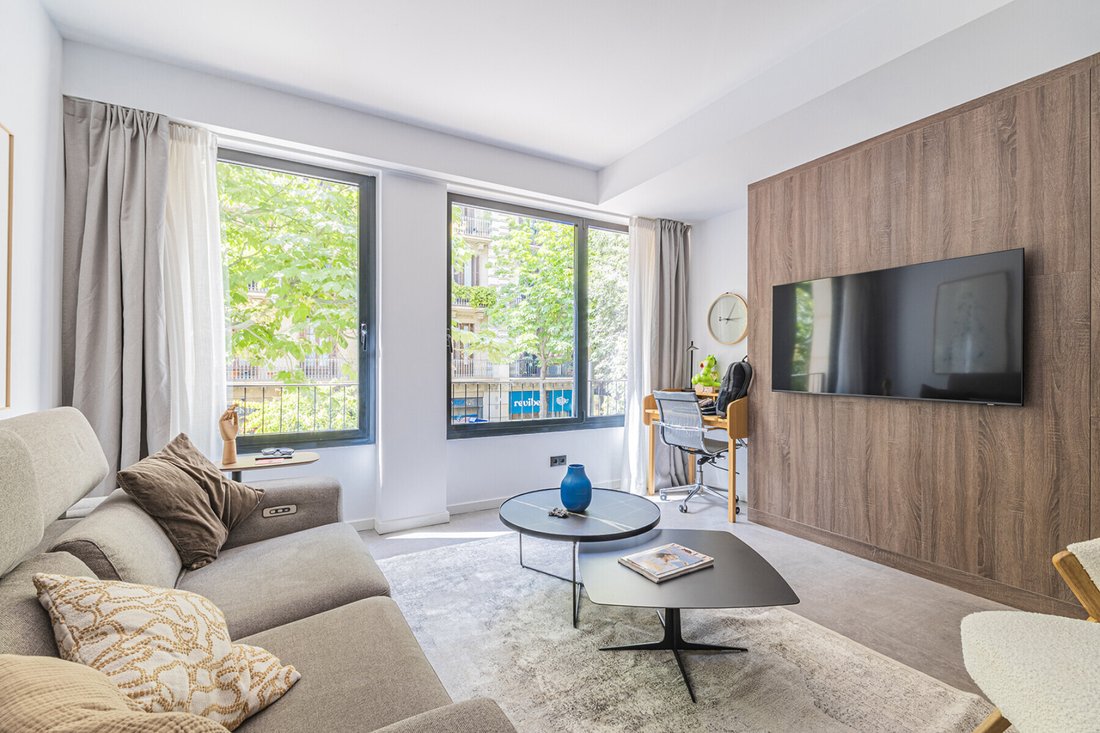 Apartment in Eixample, Barcelona, Spain 2 - 18474532