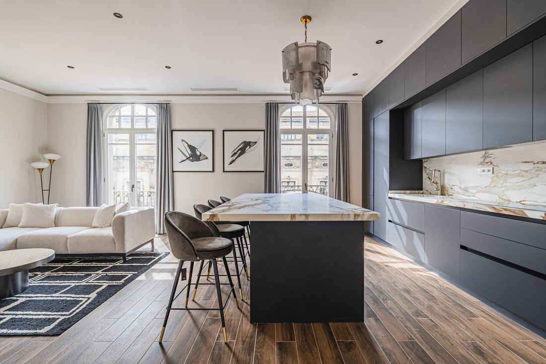 Apartment in Ciutat Vella, Barcelona, Spain 2 - 18473326