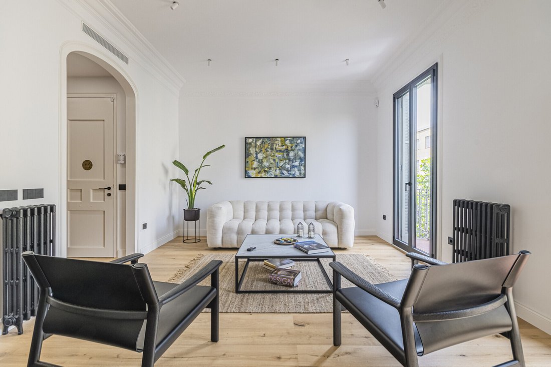 Apartment in Eixample, Barcelona, Spain 2 - 18473375