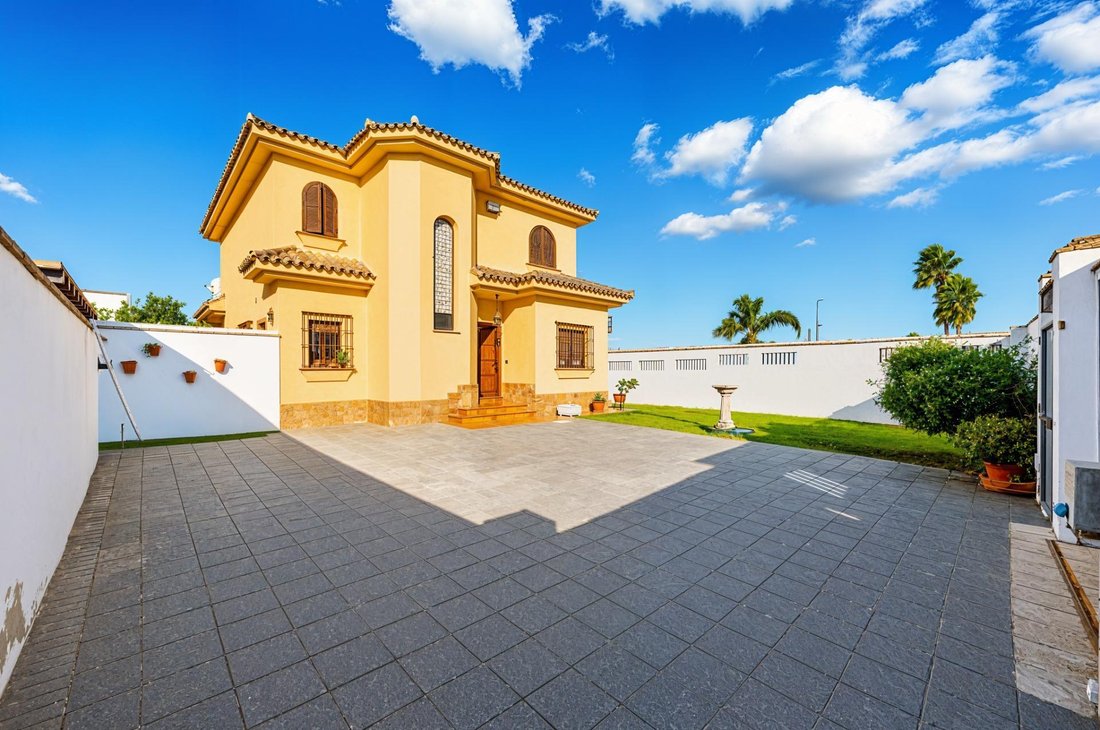 Chalet en Chiclana de la Frontera, Andalucía, España 2 - 16851794