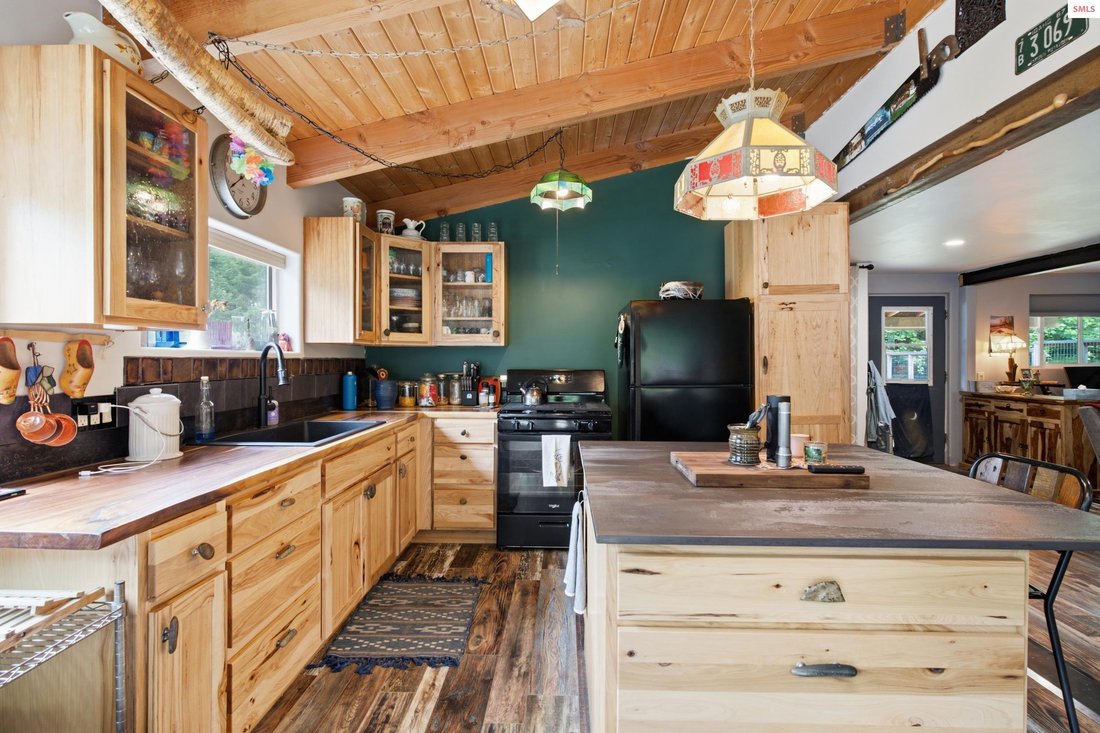 House in Sandpoint, Idaho, United States 3 - 18440902