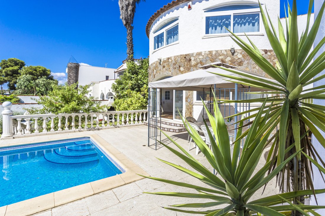 House in Empuriabrava, Catalonia, Spain 2 - 18473285