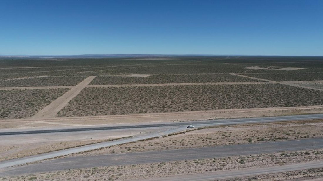 Land in Centenario, Neuquen, Argentina 4 - 18472994