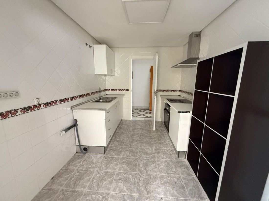 Apartamento en Playa Puerto Banús, Marbella, España 5 - 17804228