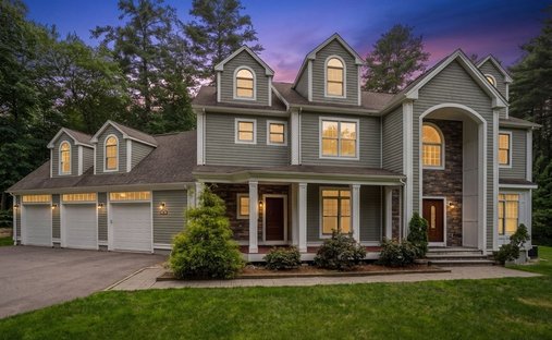 House in Framingham, Massachusetts, United States 1