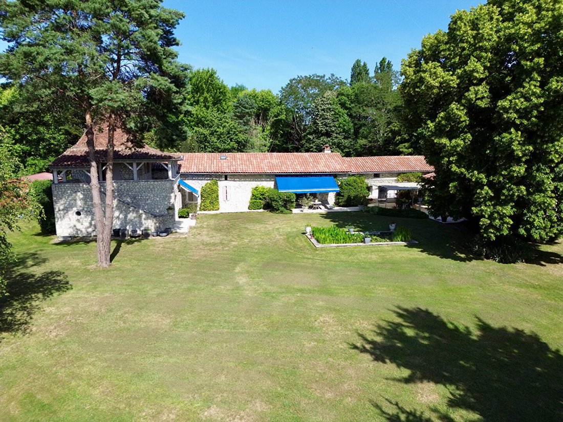 Villa in Est, Trélissac, France 1 - 18187578