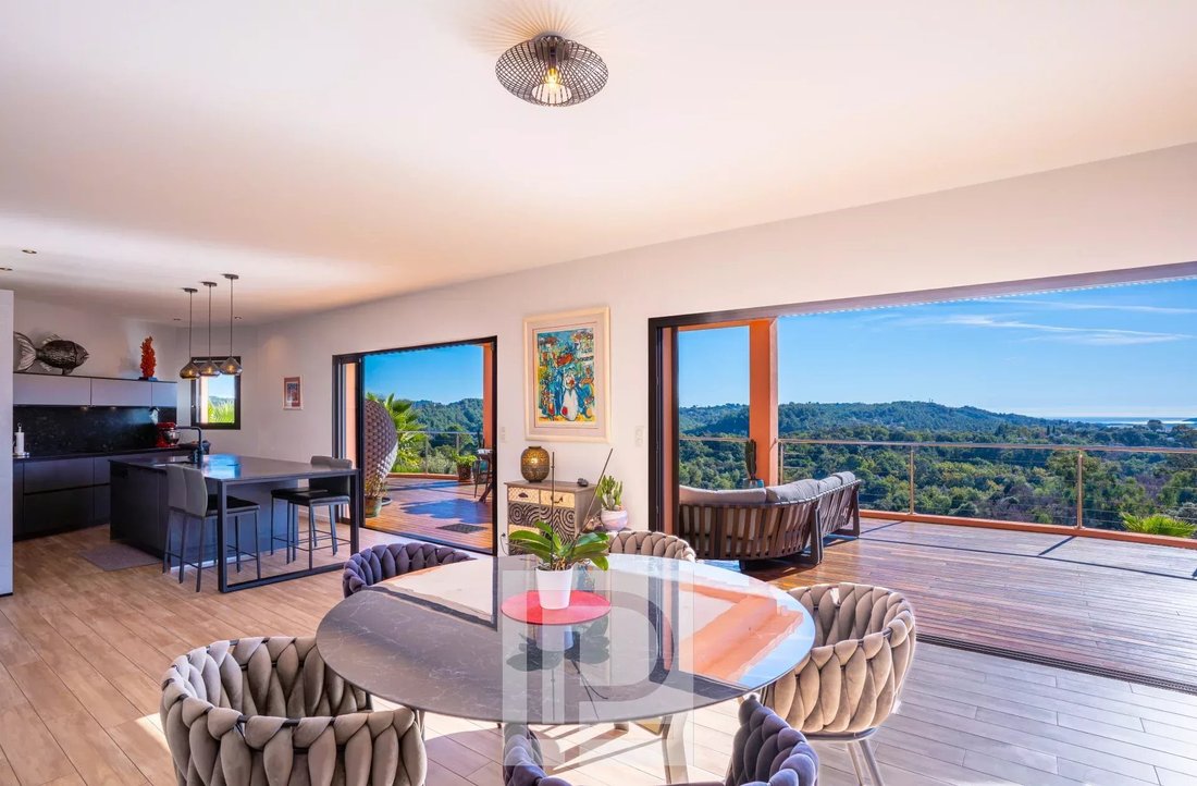 House in Mougins, Provence-Alpes-Côte d'Azur, France 4 - 18473637