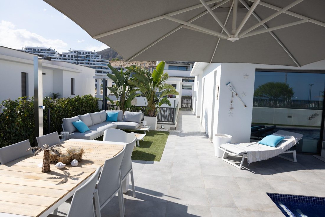 Villa in Finestrat, Valencian Community, Spain 2 - 18474739