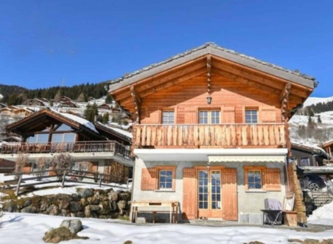 Chalet in Bagnes, Valais, Switzerland 1 - 18473503