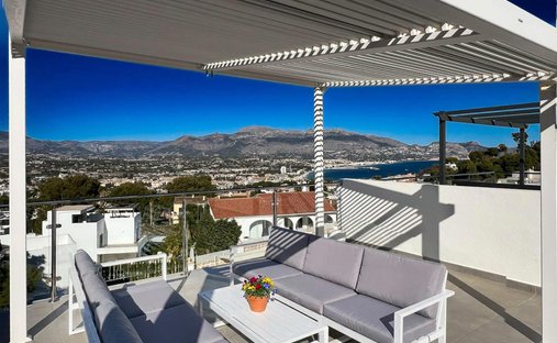 Townhouse in l'Albir, l'Alfas del Pi, Valencian Community 1