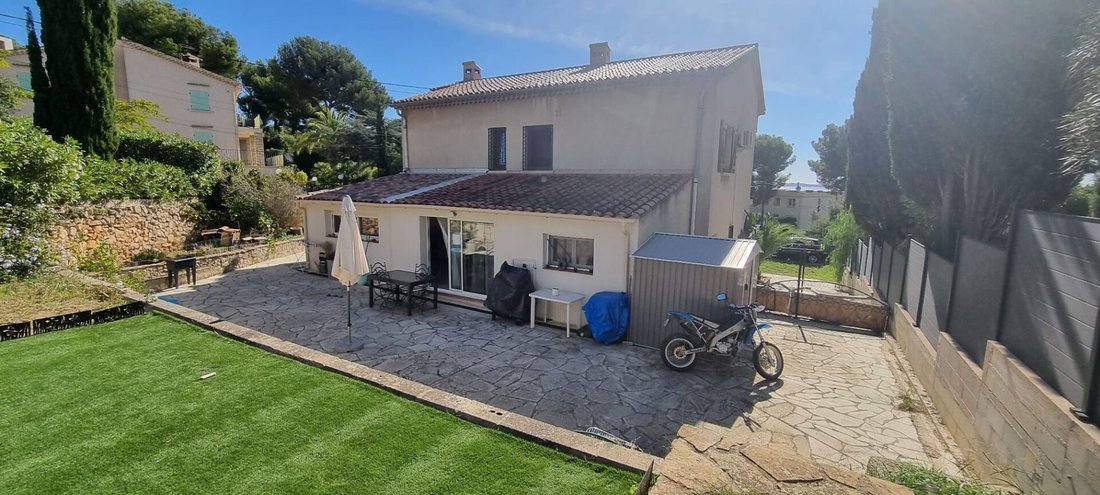 Villa in Bandol, Provence-Alpes-Côte d'Azur, France 5 - 18473231
