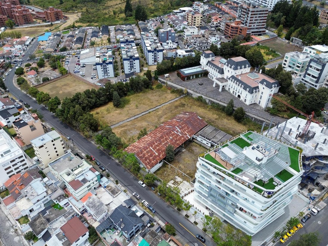 Land in Quito, Pichincha, Ecuador 4 - 18474058