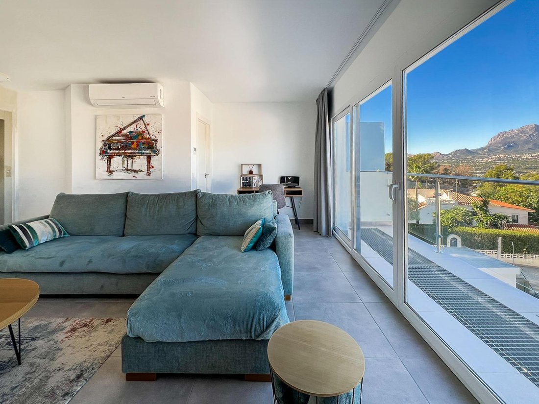Townhouse in l'Albir, l'Alfas del Pi, Valencian Community 3 - 18473947