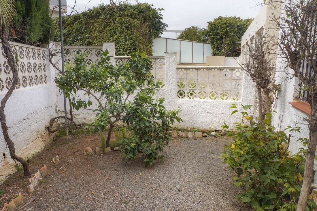Chalet in l'Alfas del Pi, Valencian Community, Spain 2 - 18474244
