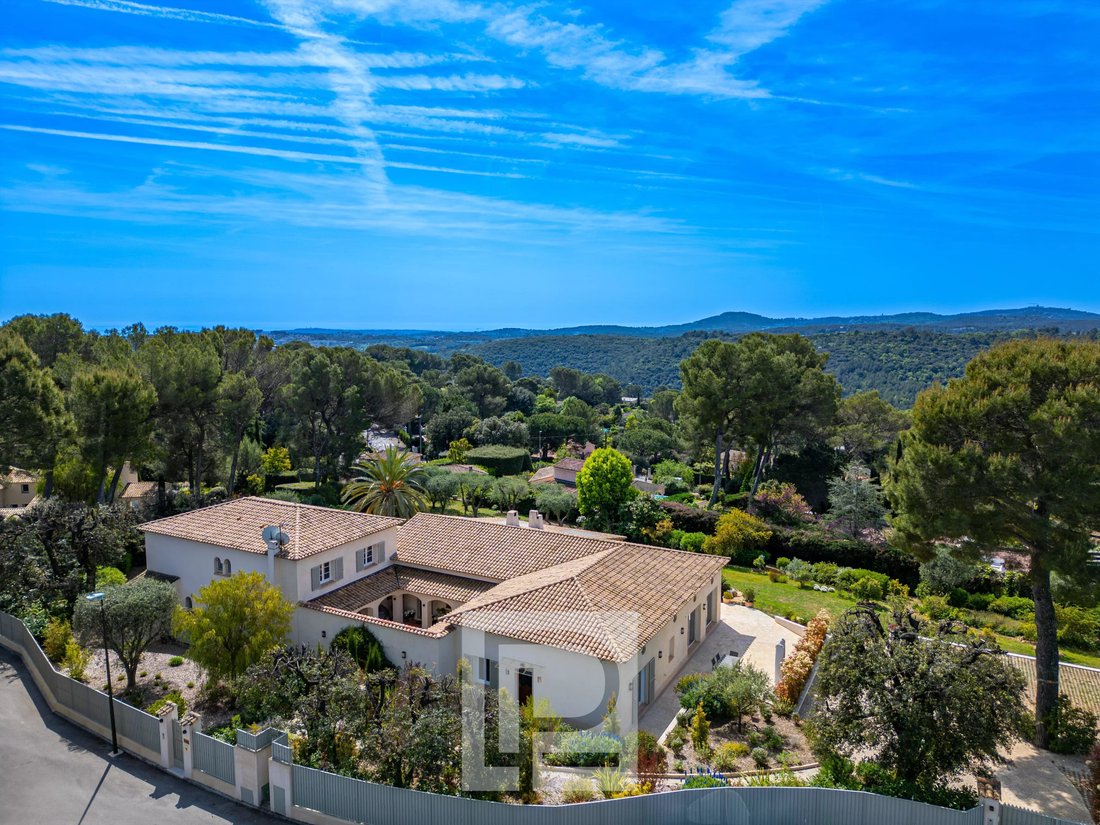 Estate in Valbonne, Provence-Alpes-Côte d'Azur, France 5 - 18473688