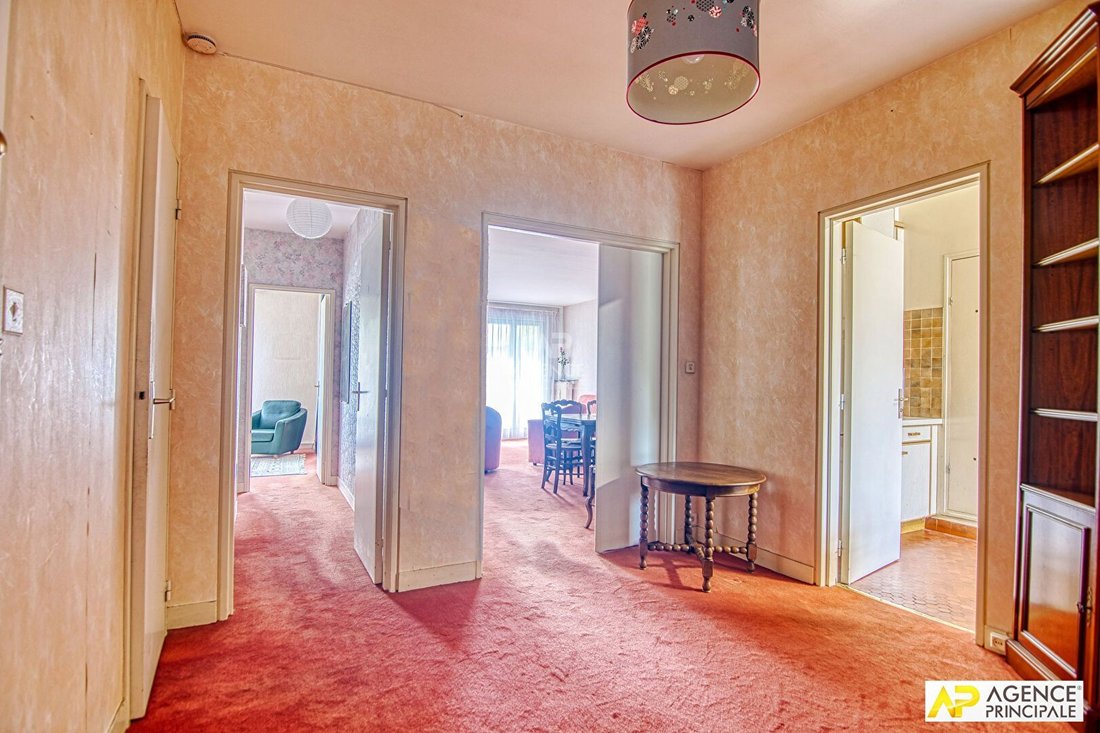 Apartment in Montreuil, Versailles, France 2 - 18474196