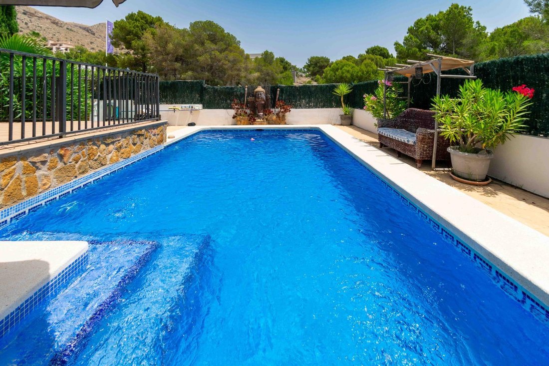 Chalet in Finestrat, Valencian Community, Spain 3 - 18474043