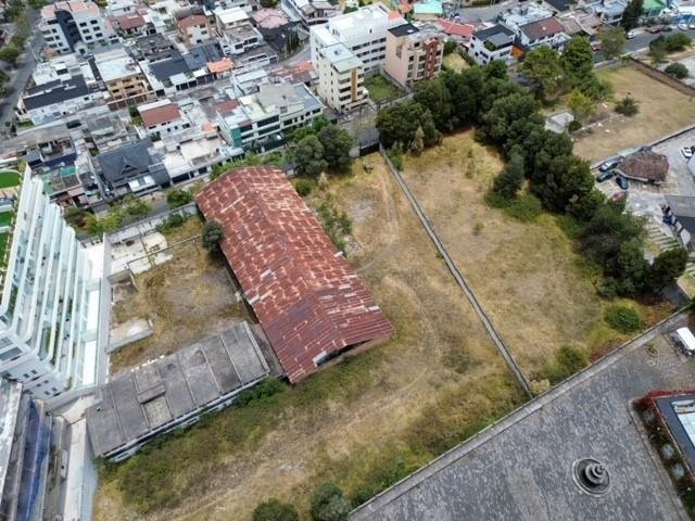 Land in Quito, Pichincha, Ecuador 3 - 18474092