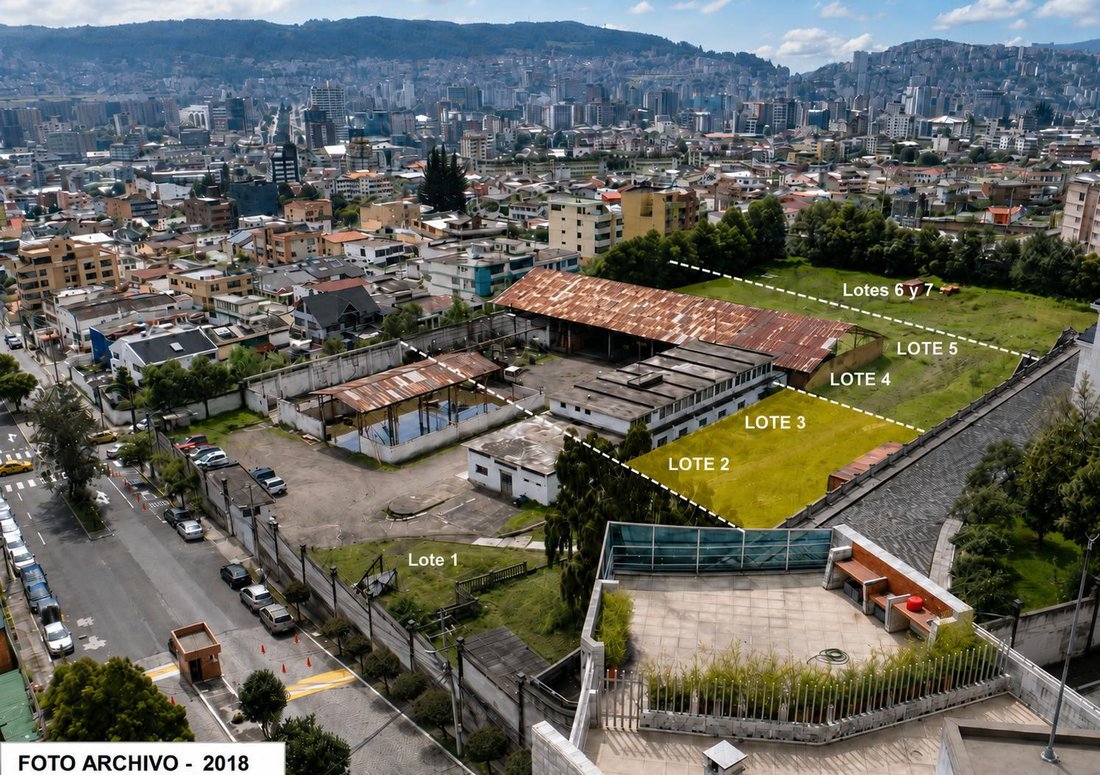 Land in Quito, Pichincha, Ecuador 1 - 18474122