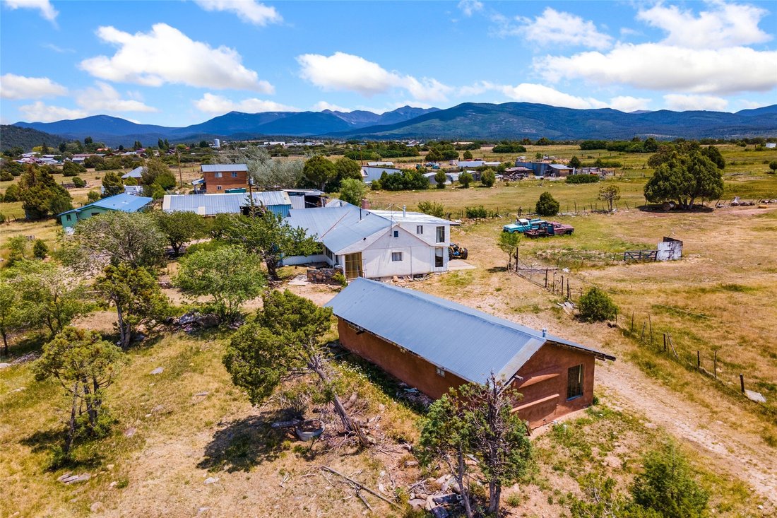 House in Truchas, New Mexico, United States 1 - 16964431