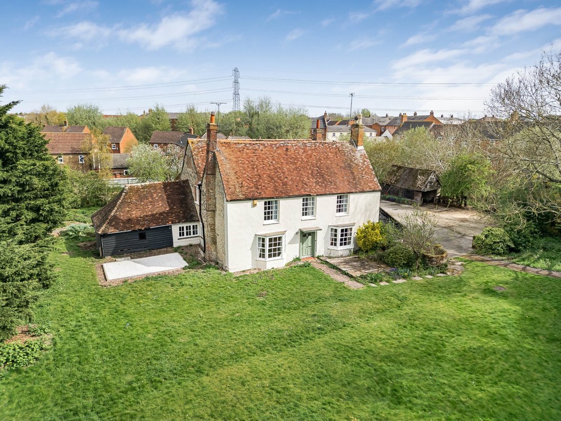 House in Southcourt, Aylesbury, England 1 - 17895423