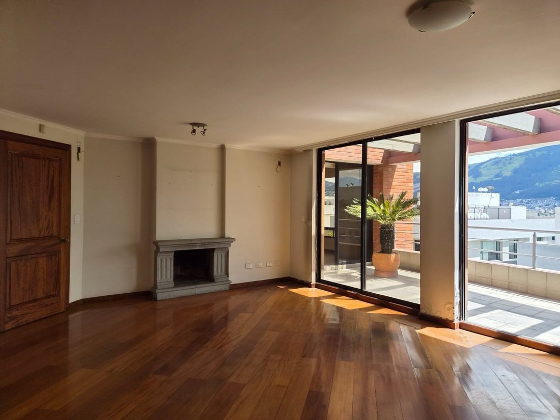 Apartment in Quito, Pichincha, Ecuador 3 - 18474095