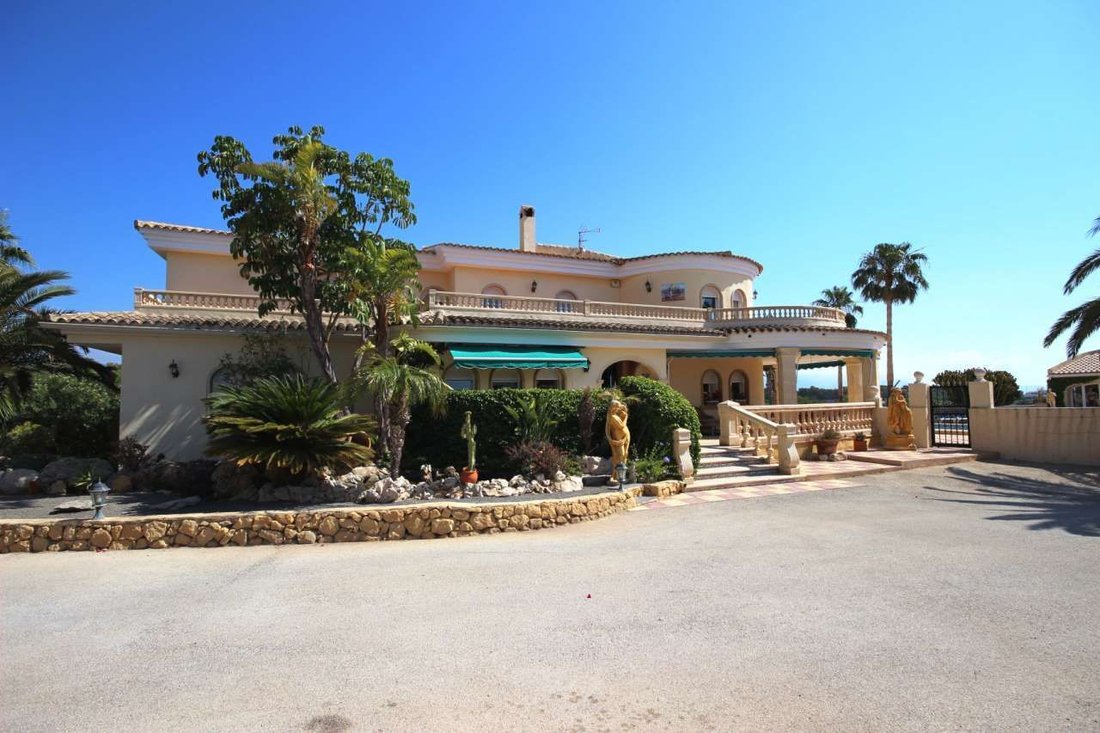 Villa in l'Alfas del Pi, Valencian Community, Spain 5 - 18474923