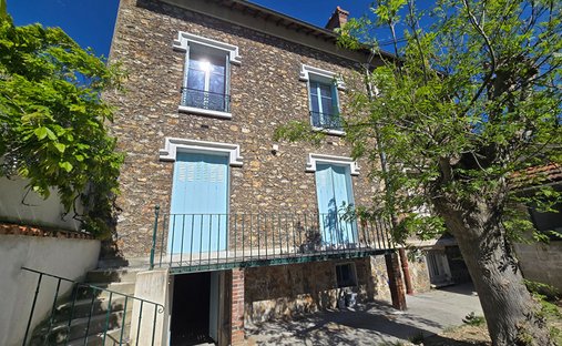 Villa in Corbeil-Essonnes, Ile-de-France, France 1