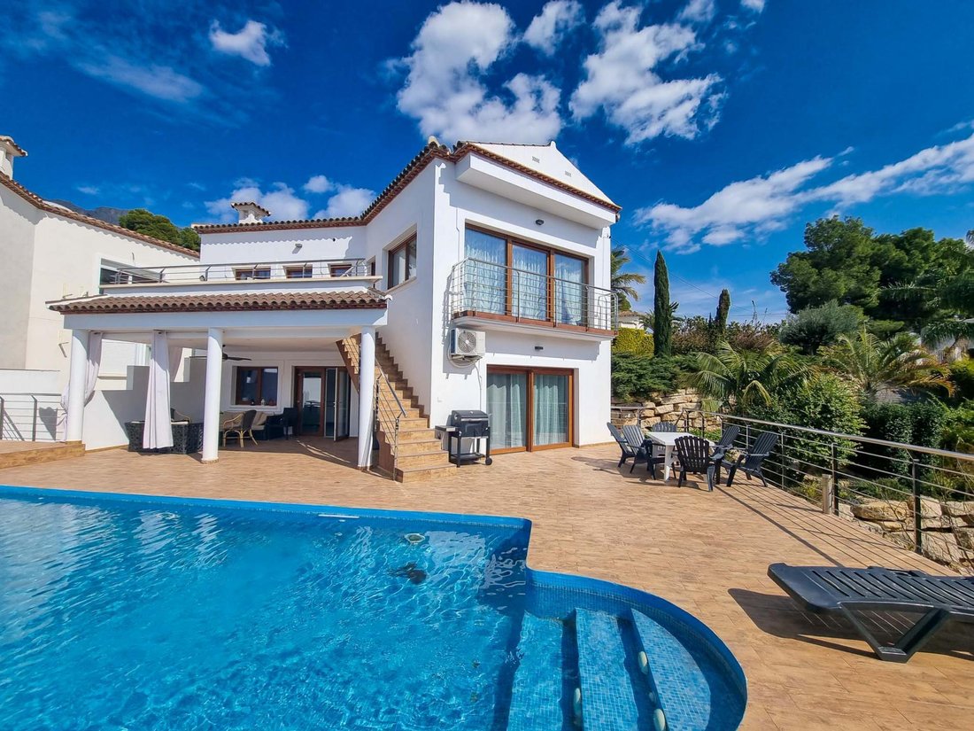 Villa in Altea, Valencian Community, Spain 1 - 18474775