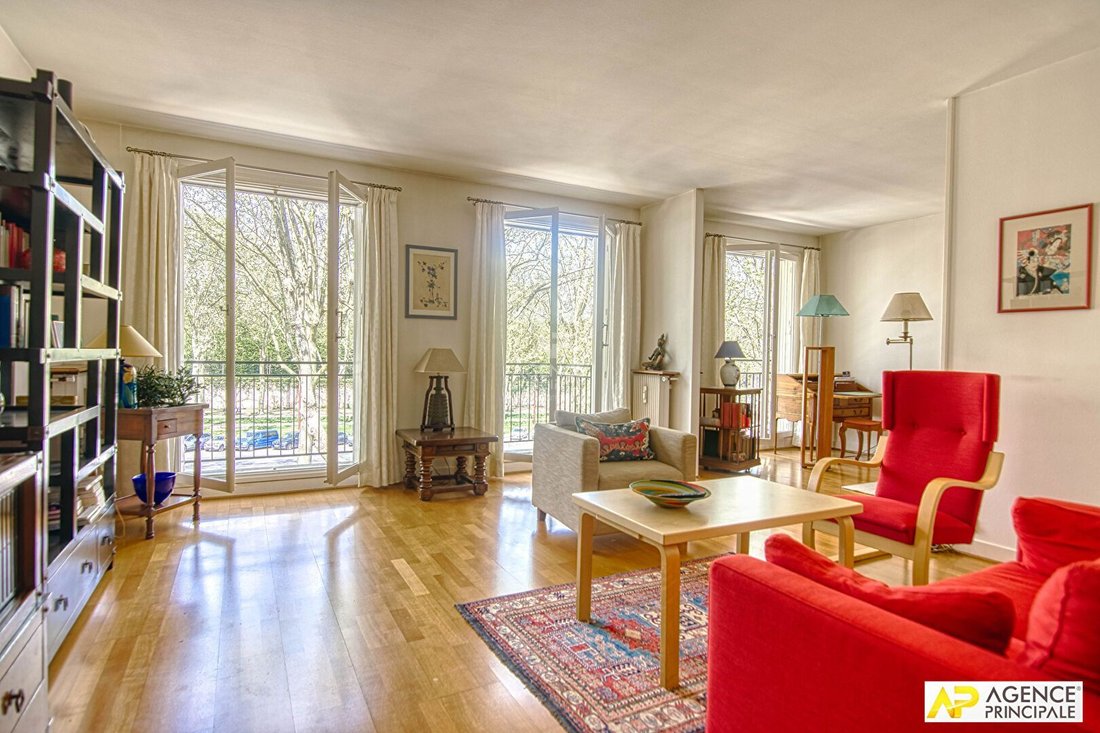 Apartment in Montreuil, Versailles, France 1 - 18474302