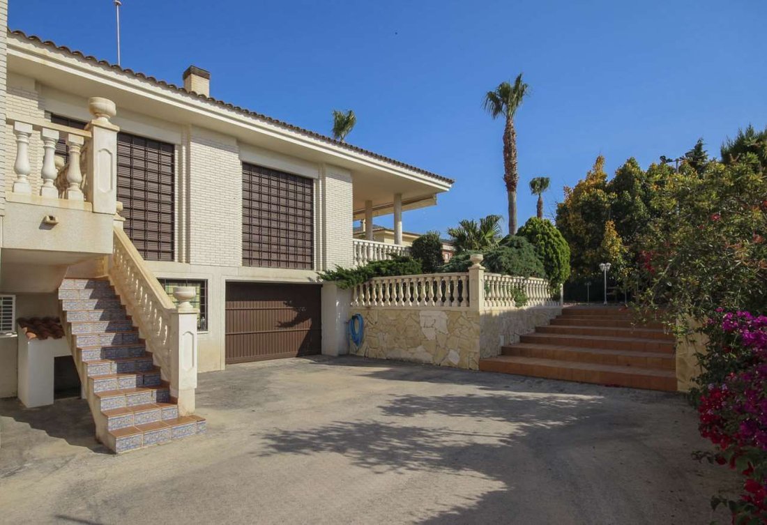 Villa in Benidorm, Valencian Community, Spain 3 - 18475237