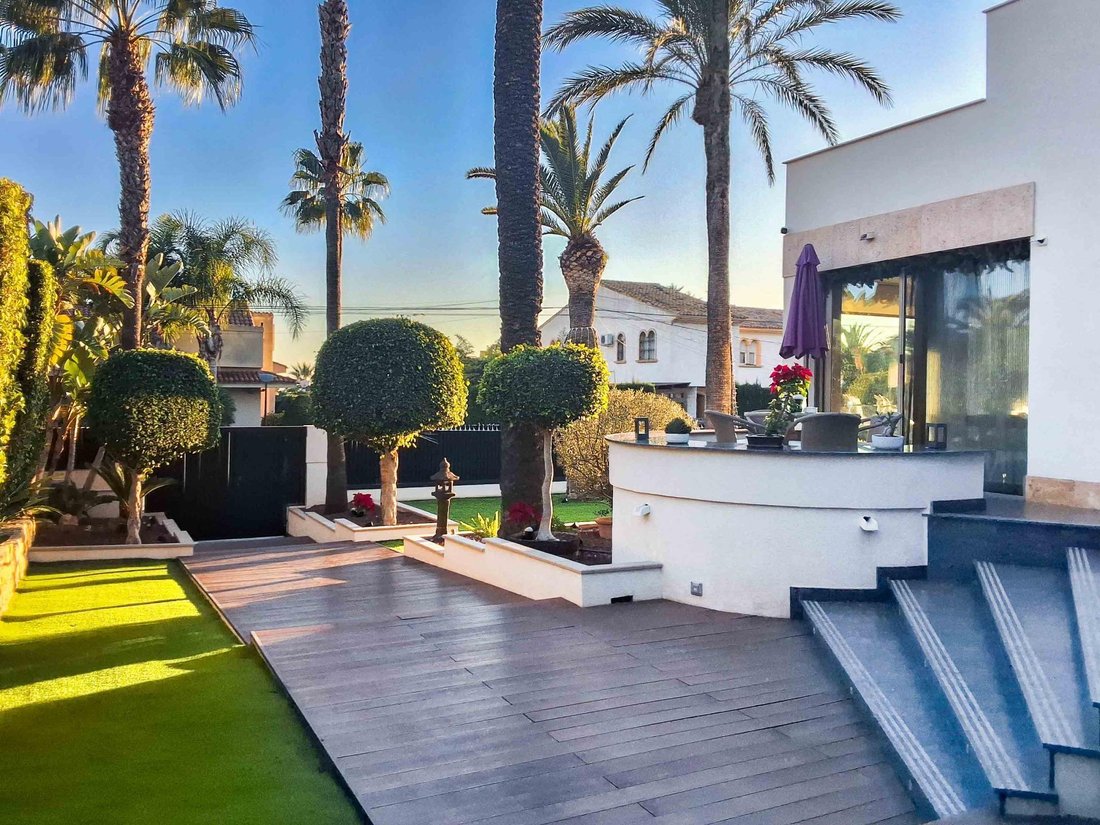 Villa in la Nucia, Valencian Community, Spain 5 - 18474508