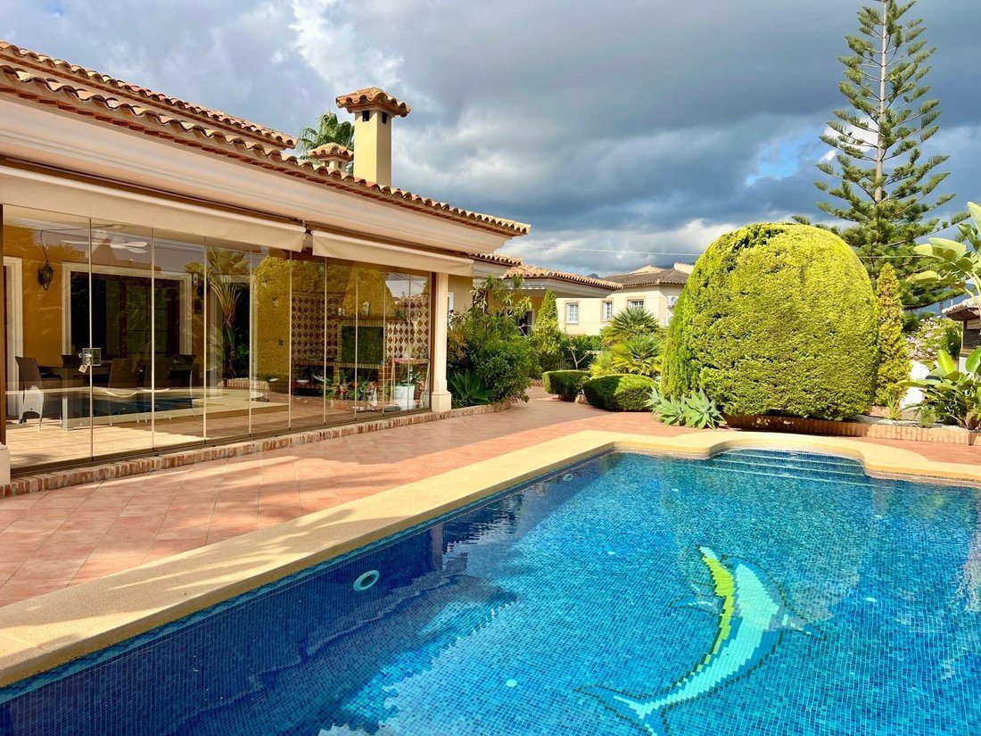Villa in l'Albir, l'Alfas del Pi, Valencian Community 1 - 18475240