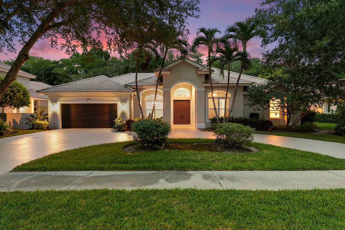 House in Naples, Florida, United States 1 - 18473835