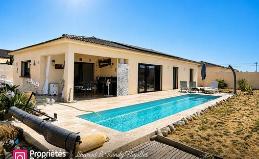 Villa in Sari-Solenzara, Corsica, France 1