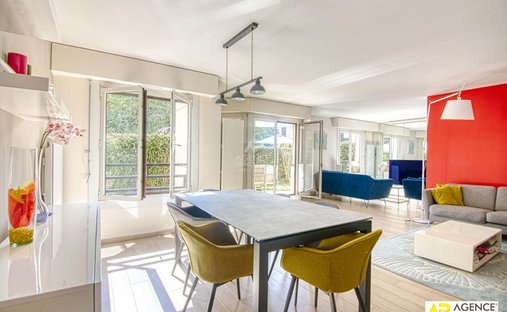 Apartment in Domaine National du Château, Versailles, France 1