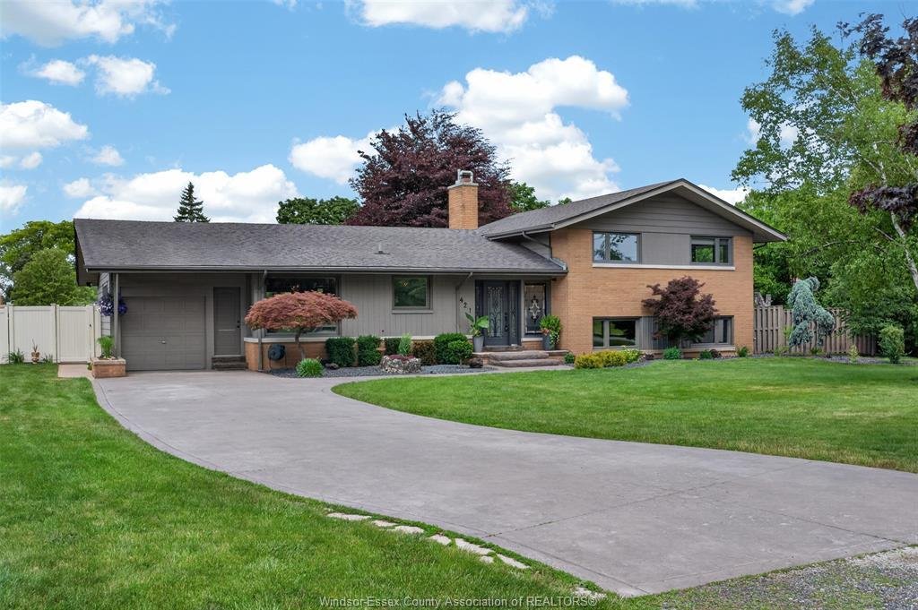 House in Tecumseh, Ontario, Canada 4 - 18473570