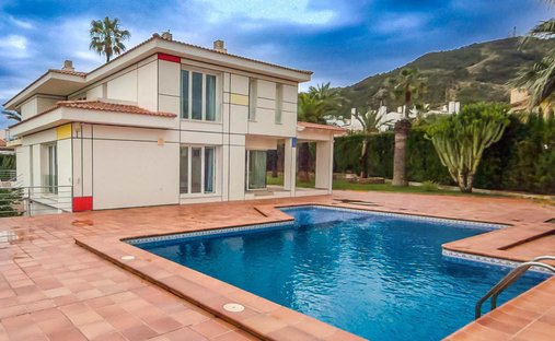 Villa in l'Alfas del Pi, Valencian Community, Spain 1